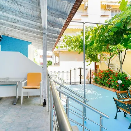 Relax يميناريا